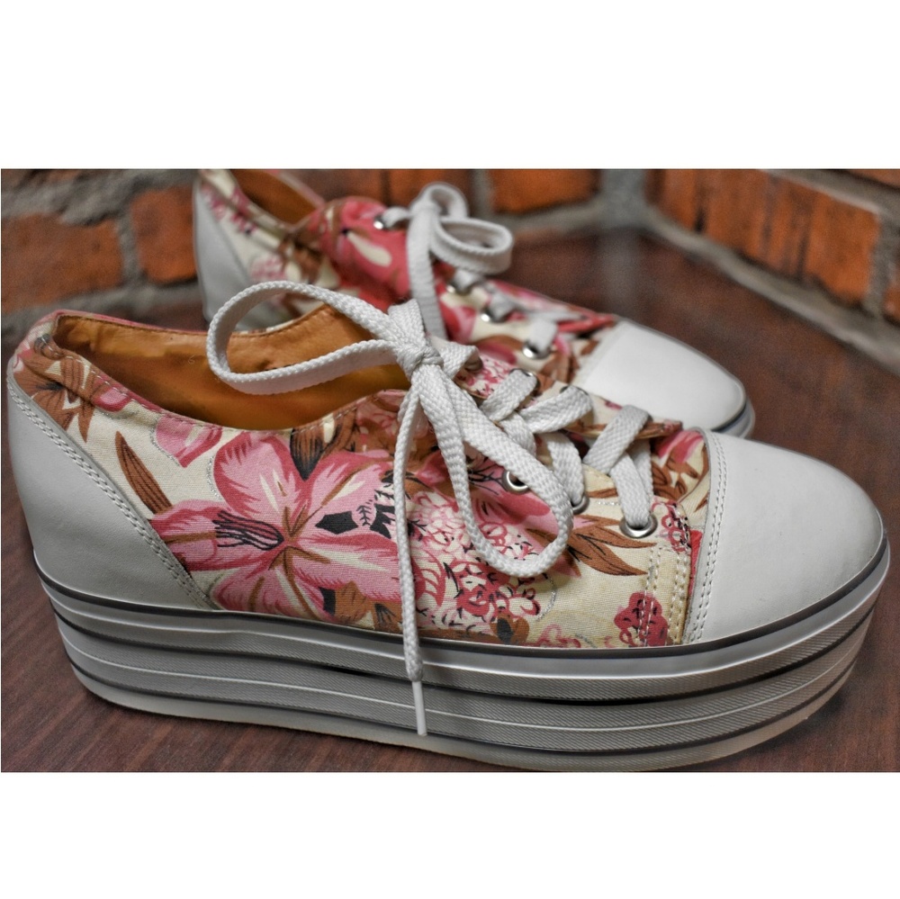 Floral Platform Sneaker|